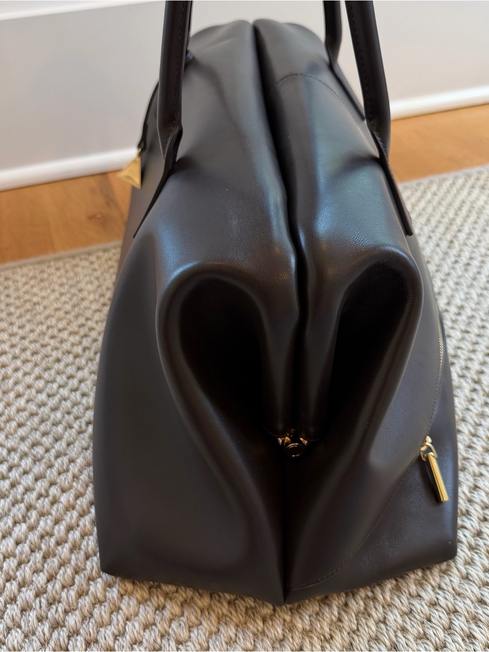 Verafied Club large Leather Tote in Dark Brown - Picture 9 of 12